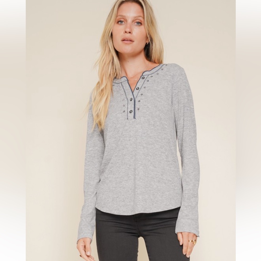 Star Studded Henley Ribbed Gray Blue Trim